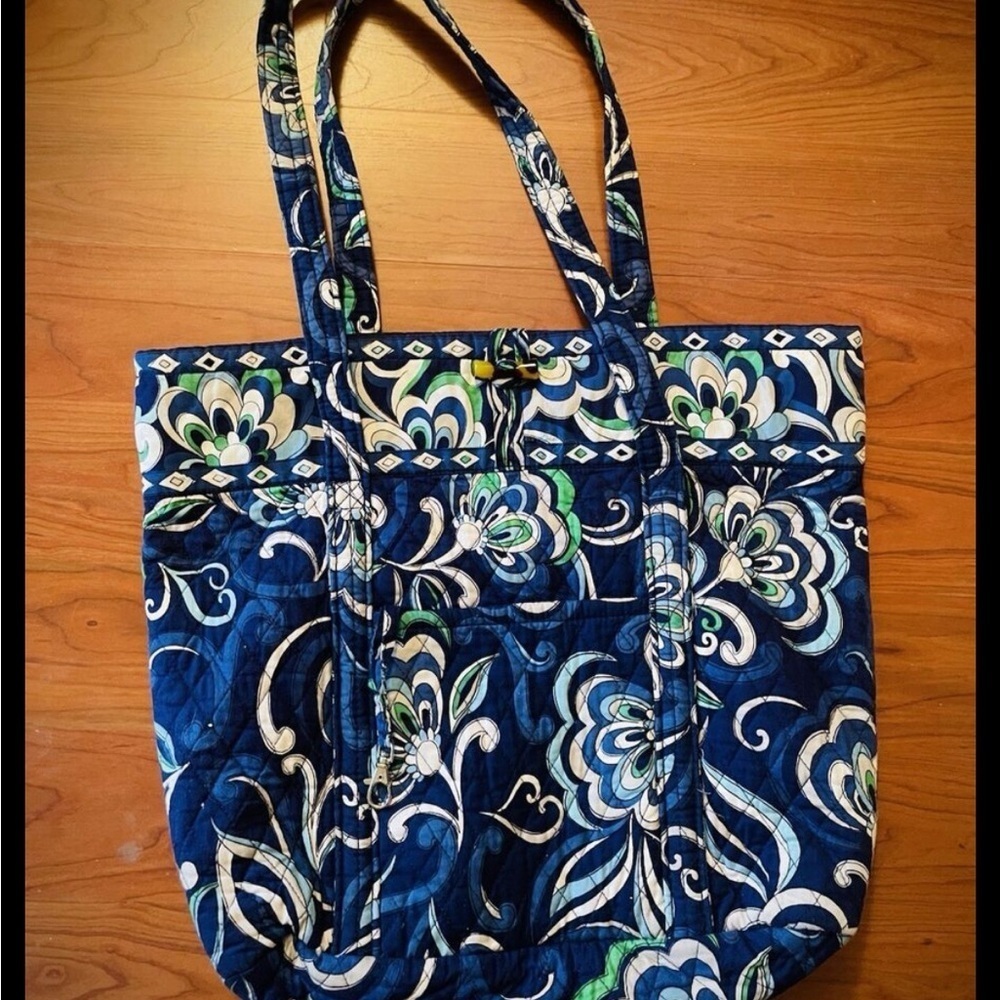 Vera Bradley Mediterranean Blue Tote Bag Purse Medium Toggle Int Pockets Retired - Picture 5 of 8